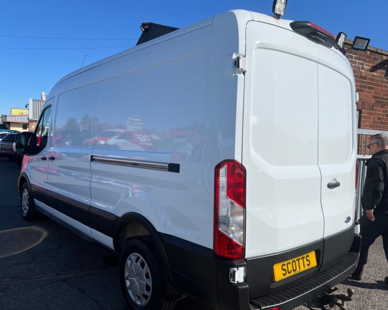Ford Transit 2.0 EcoBlue 350 L3H2 Trend Van