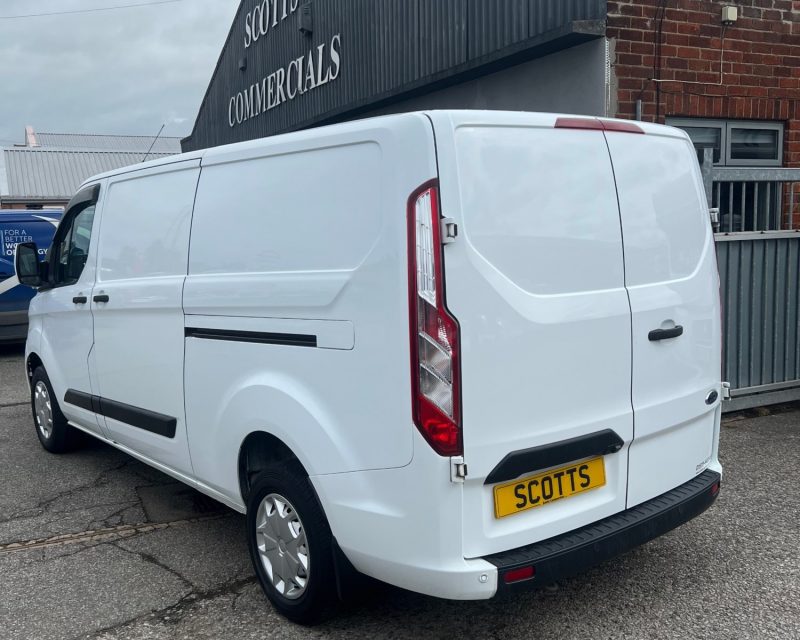 Ford Transit Custom 2.0 EcoBlue 105ps LWB Trend Van