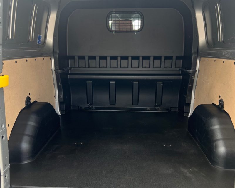 Ford Transit Custom 2.0 EcoBlue 130ps CrewVan Limited LWB Van