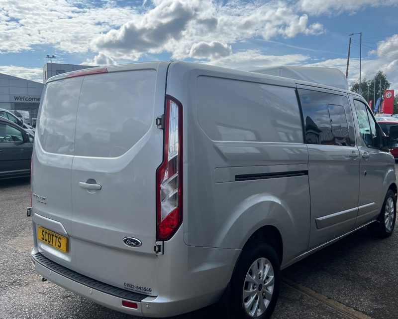 Ford Transit Custom 2.0 EcoBlue 130ps CrewVan Limited LWB Van
