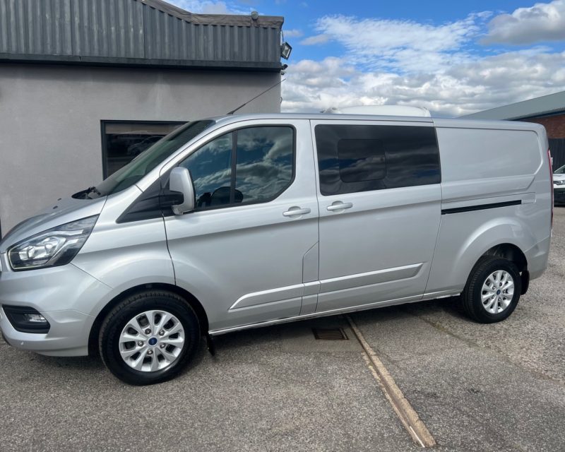 Ford Transit Custom 2.0 EcoBlue 130ps CrewVan Limited LWB Van