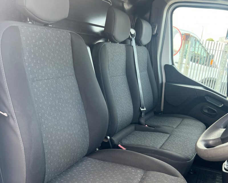 Vauxhall Movano 2.3 Turbo D 135ps L3H2