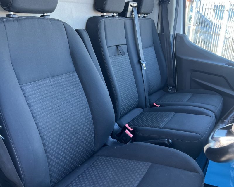 Ford Transit 350 2.0 EcoBlue Trend 130ps L3H2