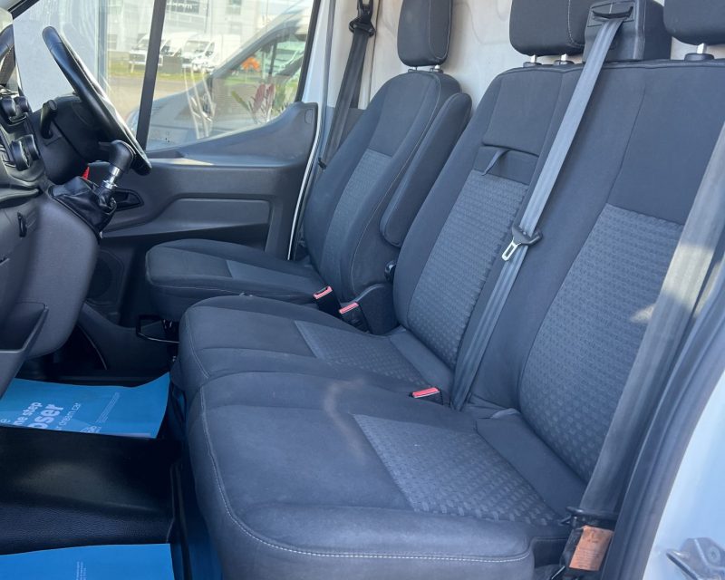 Ford Transit 350 2.0 EcoBlue Trend 130ps L3H2