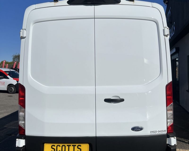 Ford Transit 350 2.0 EcoBlue Trend 130ps L3H2