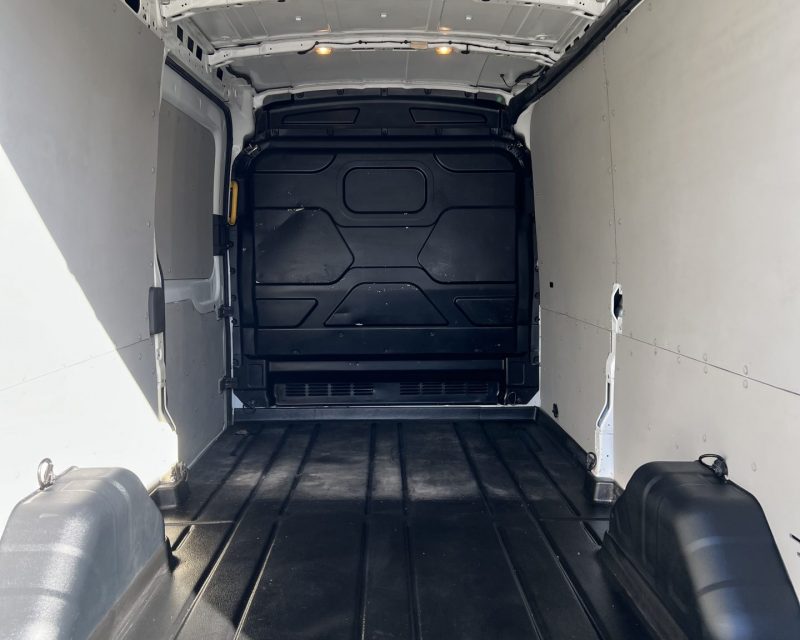 Ford Transit 350 2.0 EcoBlue Trend 130ps L3H2