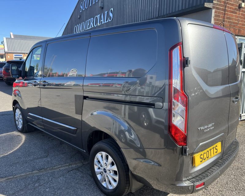 Ford Transit Custom 2.0 EcoBlue 130ps Limited SWB