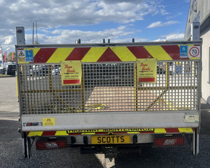 Ford Transit 350 130ps Single Cab 14’ Body with TailLift