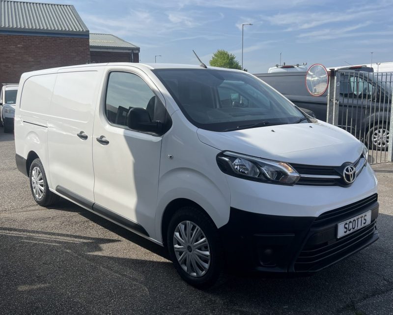 Toyota Proace 2.0 Turbo D 120 Icon TailGate LWB