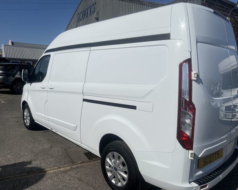 Ford Transit Custom 2.0 EcoBlue 130ps High Roof L2H2 Limited Van
