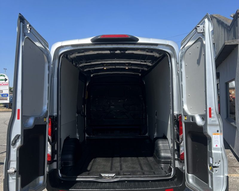Ford Transit 350 2.0 EcoBlue 130ps L3H2 Trend Van