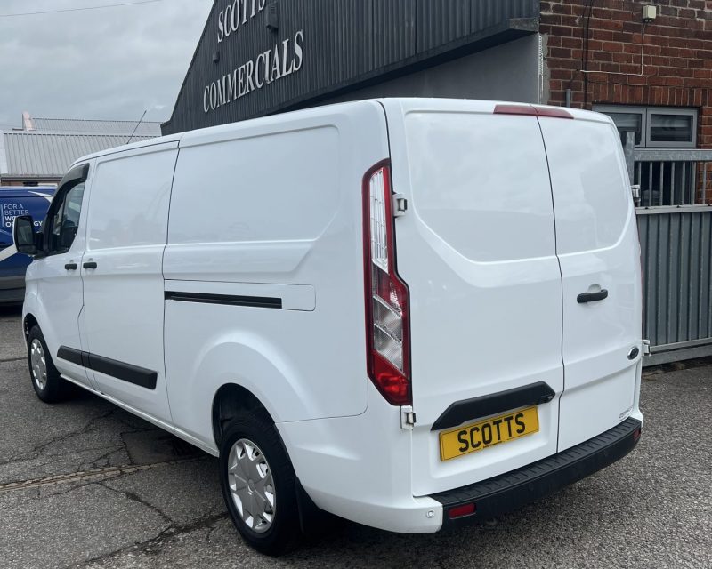 Ford Transit Custom 2.0 EcoBlue 105ps LWB Trend Van