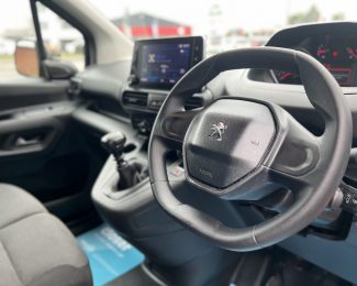 Peugeot Partner 950 1.5 BlueHDi Professional Premium+ LWB Van