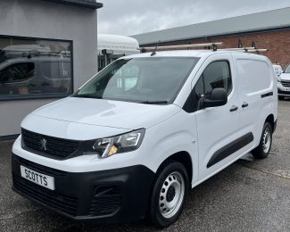 Peugeot Partner 950 1.5 BlueHDi Professional Premium+ LWB Van