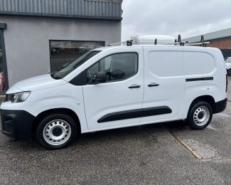 Peugeot Partner 950 1.5 BlueHDi Professional Premium+ LWB Van