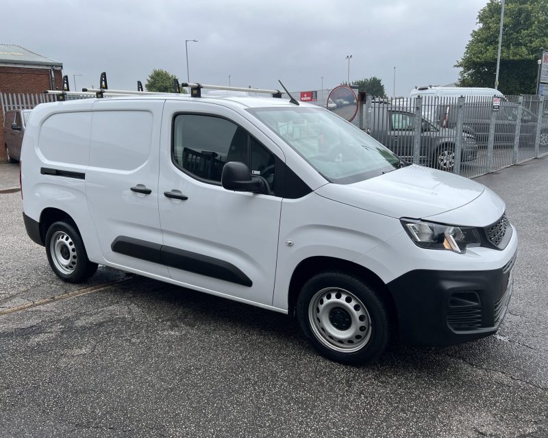 Peugeot Partner 950 1.5 BlueHDi Professional Premium+ LWB Van