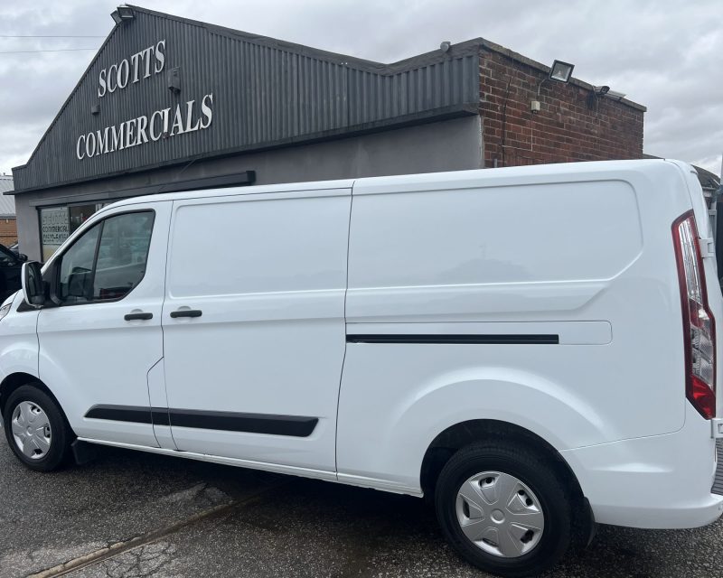 Ford Transit Custom 2.0 EcoBlue 105ps 300 Trend LWB Van