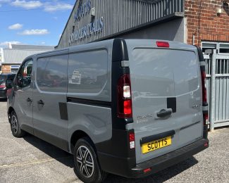Renault Trafic SL28 2.0 dCi 130 Business SWB Van