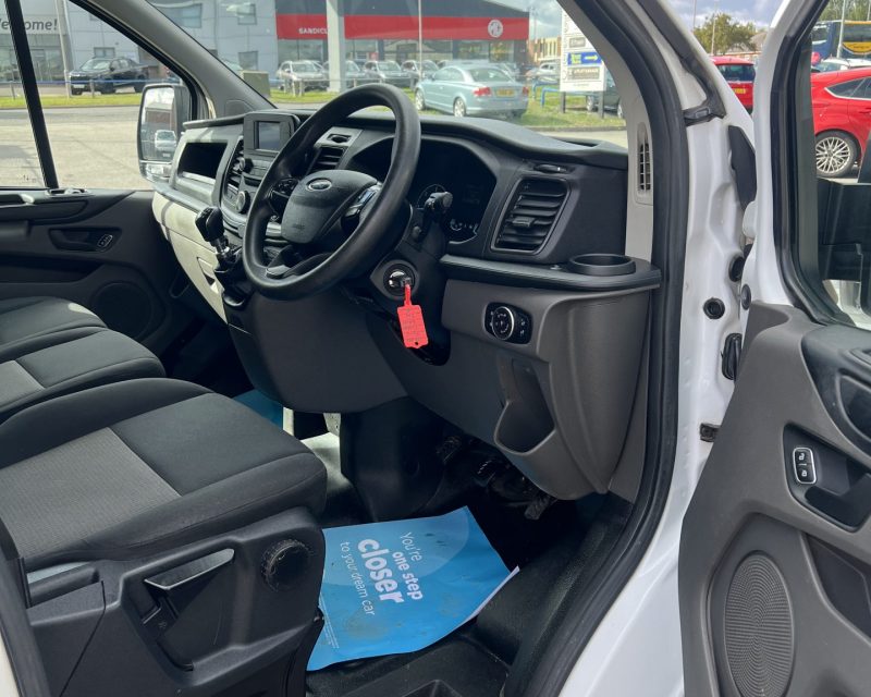 Ford Transit Custom 2.0 EcoBlue 130ps CrewVan LWB Van
