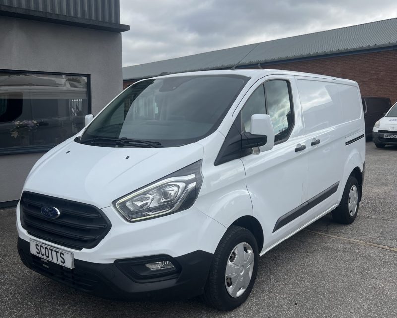 Ford Transit Custom 2.0 EcoBlue Trend SWB
