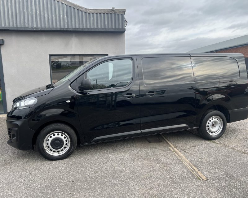 Vauxhall Vivaro 2.0 Turbo D 3100 Prime 145ps LWB
