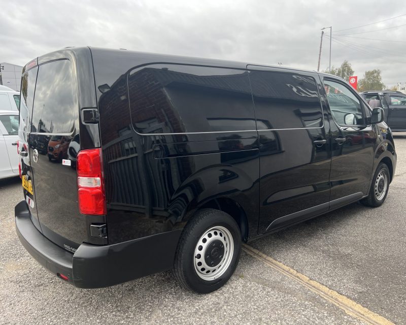 Vauxhall Vivaro 2.0 Turbo D 3100 Prime 145ps LWB