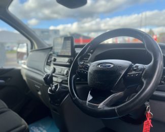 FORD TRANSIT CUSTOM 2.0 EcoBlue 130ps D/Cab SWB Limited Van