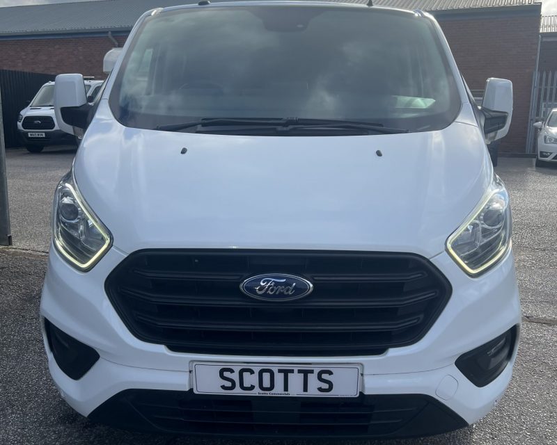 FORD TRANSIT CUSTOM 2.0 EcoBlue 130ps D/Cab SWB Limited Van