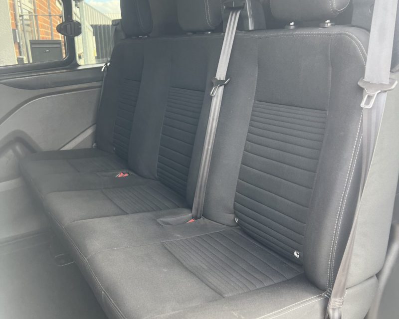 FORD TRANSIT CUSTOM 2.0 EcoBlue 130ps D/Cab SWB Limited Van