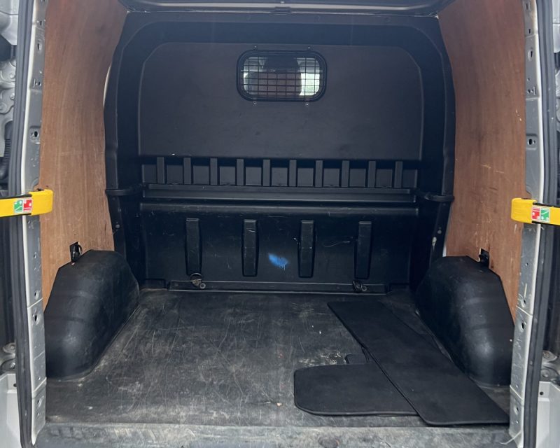 Ford Transit Custom Crewvan 2.0 EcoBlue 320 130ps Limited SWB