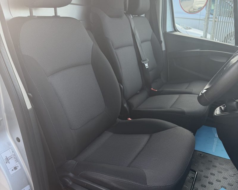 Renault Trafic 2.0 Blue dCi LL30 130 Business+ LWB