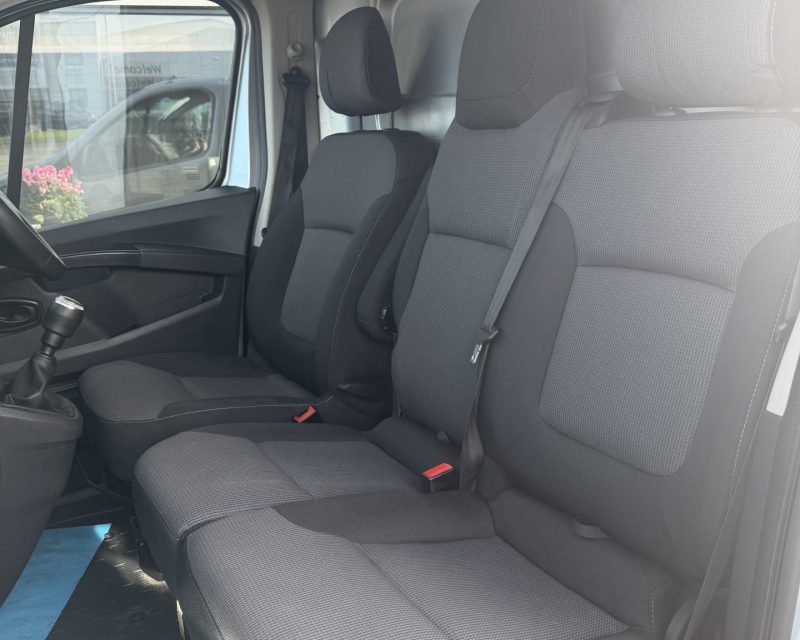 Renault Trafic 2.0 Blue dCi LL30 130 Business+ LWB