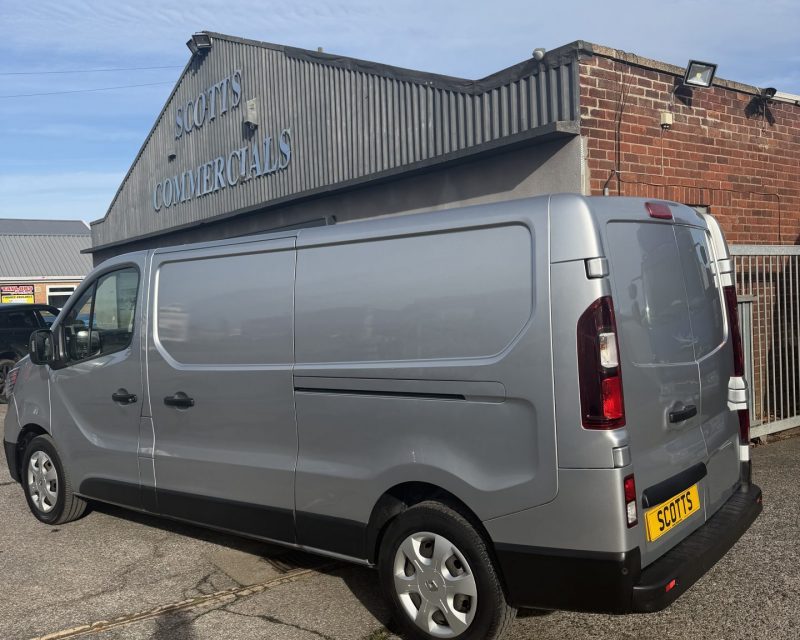 Renault Trafic 2.0 Blue dCi LL30 130 Business+ LWB