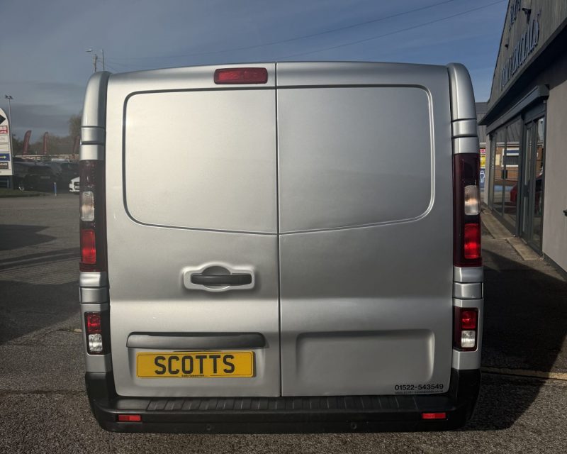 Renault Trafic 2.0 Blue dCi LL30 130 Business+ LWB