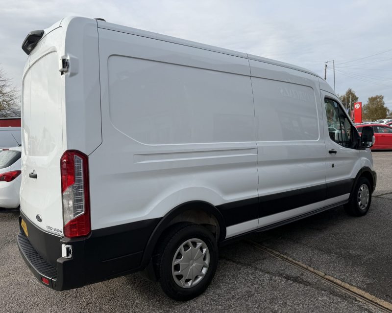 Ford Transit 350 2.0 EcoBlue L3H2 Trend LWB