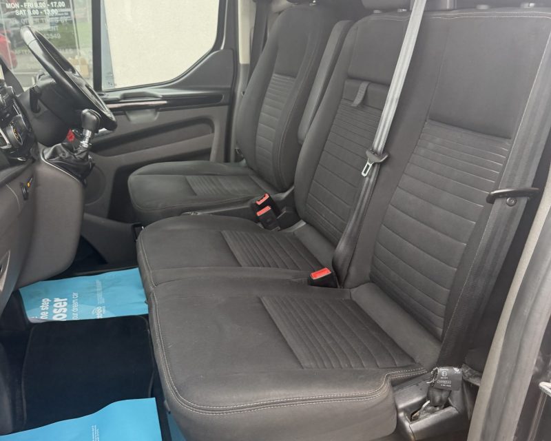 Ford Transit Custom 2.0 EcoBlue Crewvan Limited 130 LWB