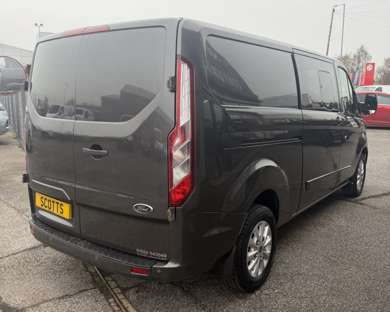 Ford Transit Custom 2.0 EcoBlue Crewvan Limited 130 LWB