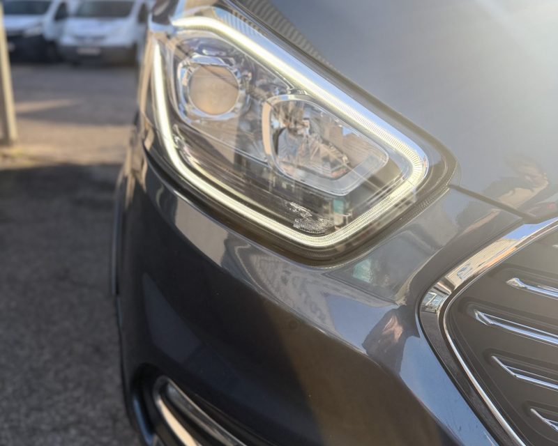 Ford Tourneo Custom 2.0 EcoBlue Titanium 130PS 9 seater LWB