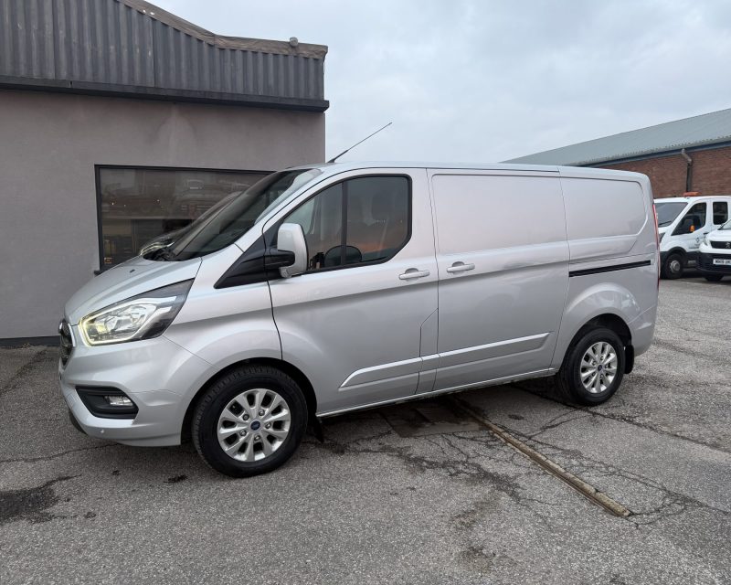 Ford Transit Custom 2.0 EcoBlue 300 Limited SWB