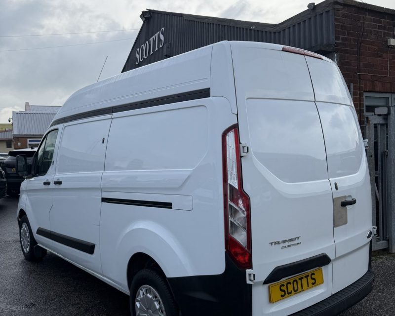 Ford Transit Custom 2.0 EcoBlue Trend L2H2 130PS