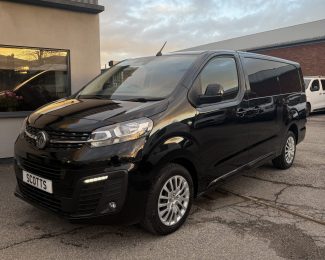 Vauxhall Vivaro 2.0 Turbo D Professional 3100 145 ps LWB