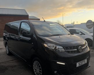 Vauxhall Vivaro 2.0 Turbo D Professional 3100 145 ps LWB