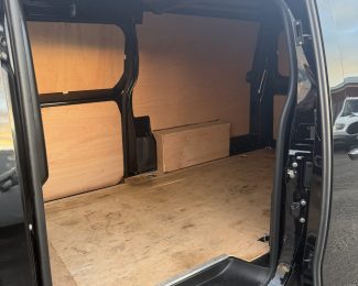 Vauxhall Vivaro 2.0 Turbo D Professional 3100 145 ps LWB