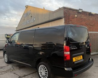 Vauxhall Vivaro 2.0 Turbo D Professional 3100 145 ps LWB