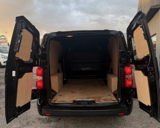 Vauxhall Vivaro 2.0 Turbo D Professional 3100 145 ps LWB