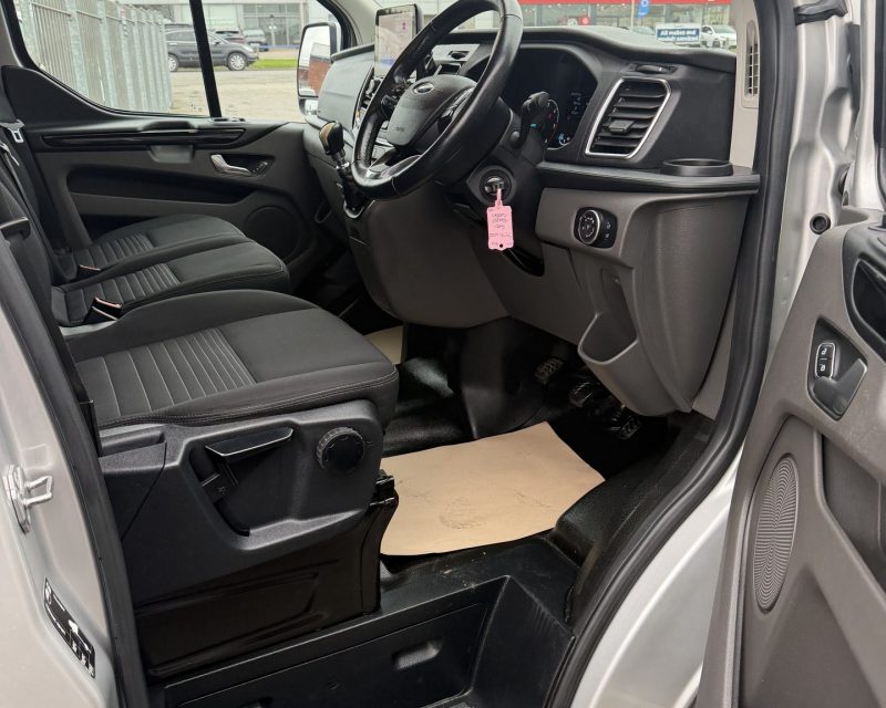 Ford Transit Custom 2.0 EcoBlue 300 Limited SWB