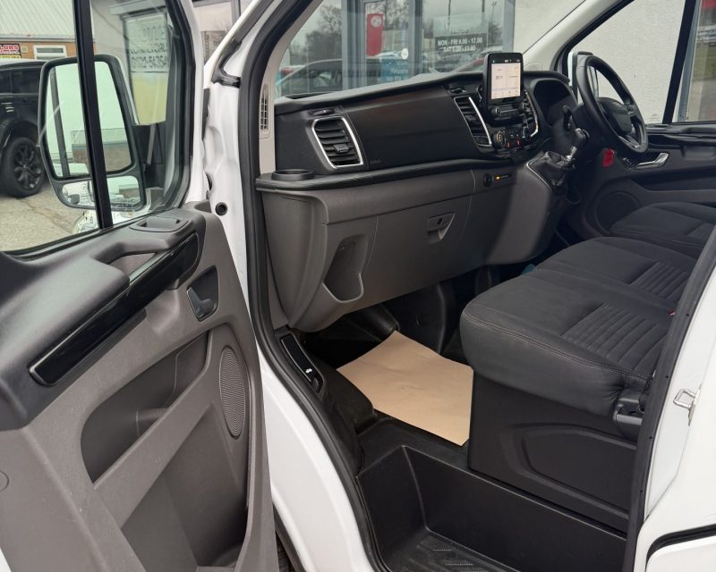 Ford Transit Custom 2.0 EcoBlue 300 130 Limited LWB