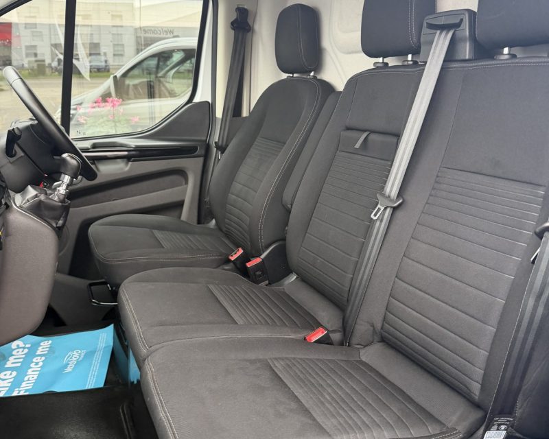 Ford Transit Custom 2.0 EcoBlue 300 130 Limited LWB