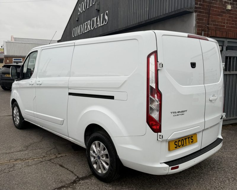 Ford Transit Custom 2.0 EcoBlue 300 130 Limited LWB
