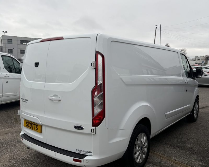 Ford Transit Custom 2.0 EcoBlue 300 130 Limited LWB